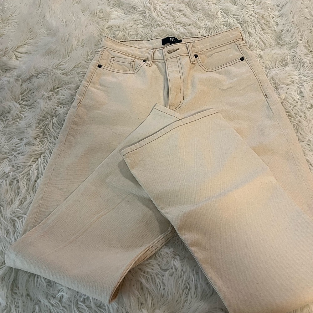 Banana Republic Ecru Relaxed Bootcut Flare Jeans - Picture 10 of 13